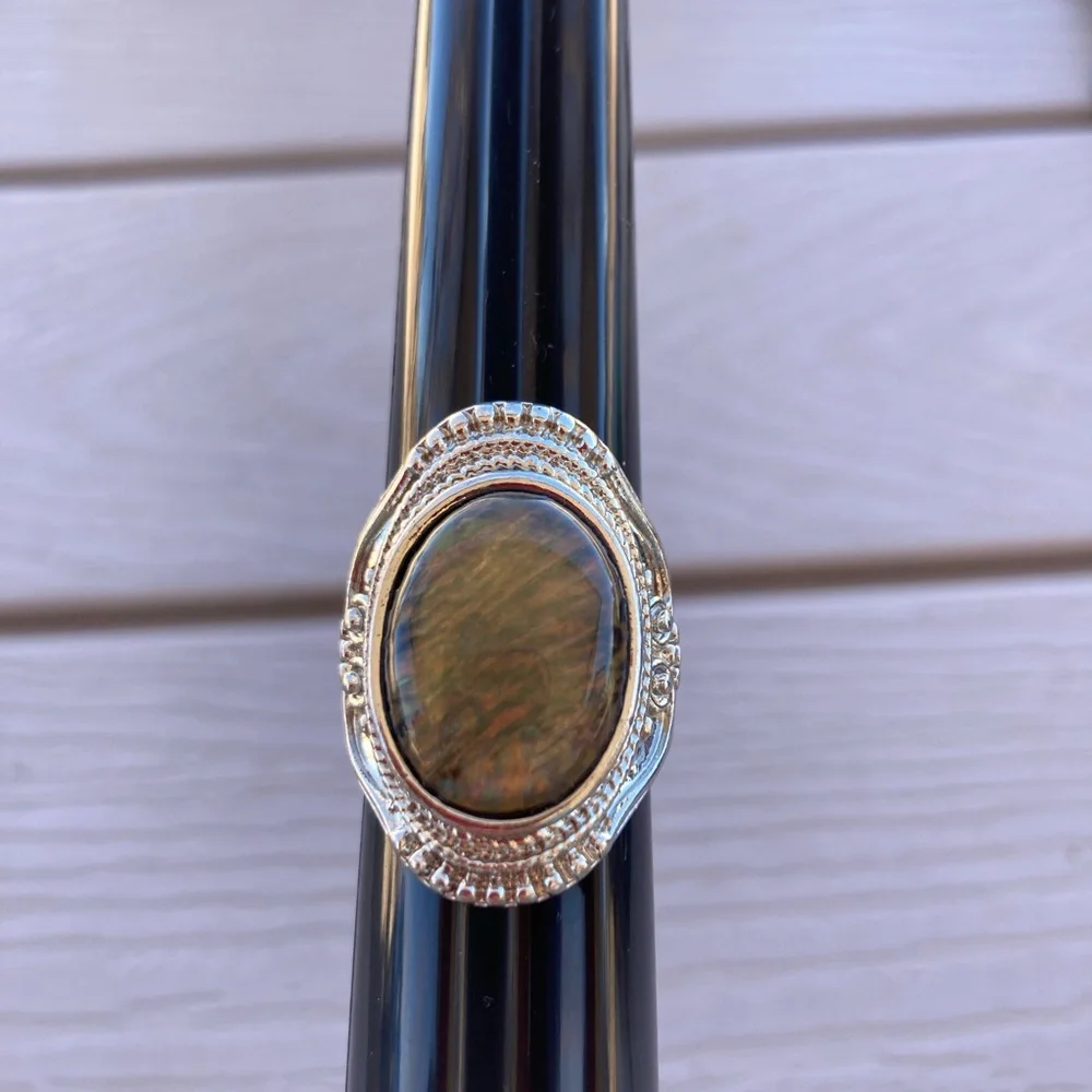 Ammolite Stone Ring Silvertone setting size 7.5